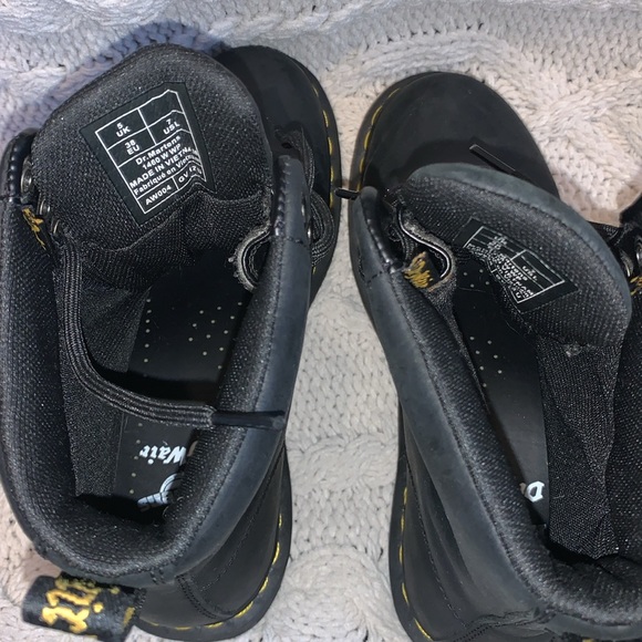 Dr. Martens BLACK size 7 - Picture 4 of 7